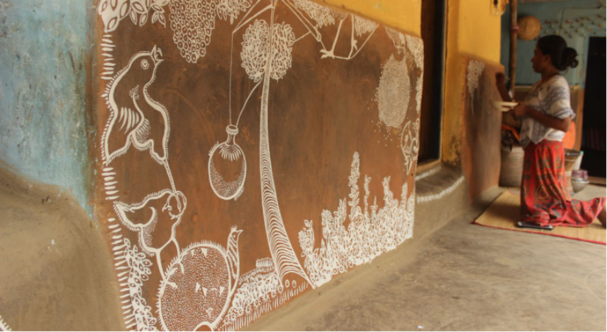 ‘Exploring the Santhal’s (Tribe) Story’_ A collaboration with Santhali children Mud on Mud wall _ Village Pearsonpalli, Santiniketan, West Bengal, India _ 2017