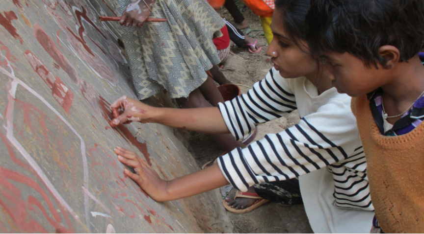 ‘Exploring the Santhal’s (Tribe) Story’_ A collaboration with Santhali children Mud on Mud wall _ Village Pearsonpalli, Santiniketan, West Bengal, India _ 2017